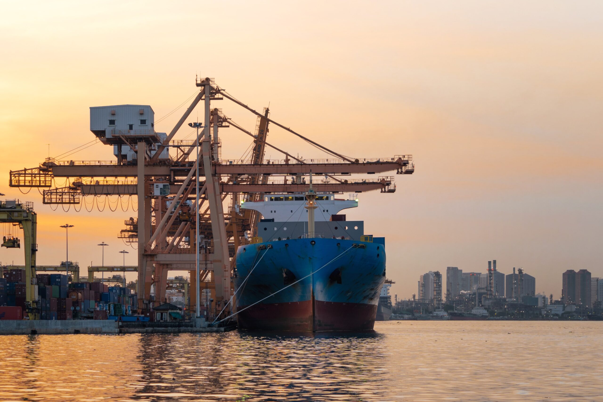 Organizacja transportu morskiego — co należy wziąć pod uwagę?